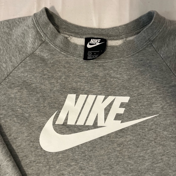 nike sweatshirt - Picture 5 of 6